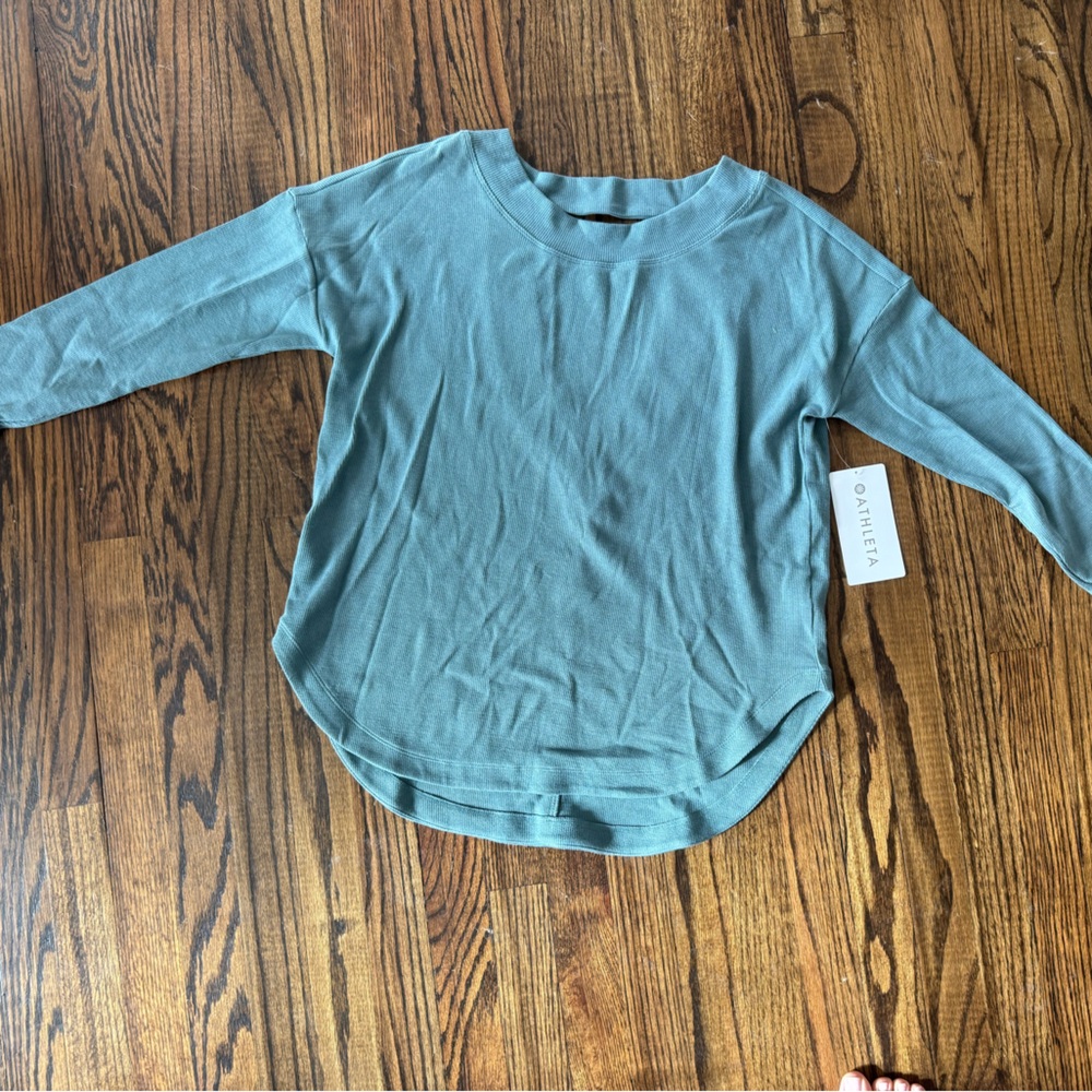 Athlete Presence Sweatshirt Small NWT